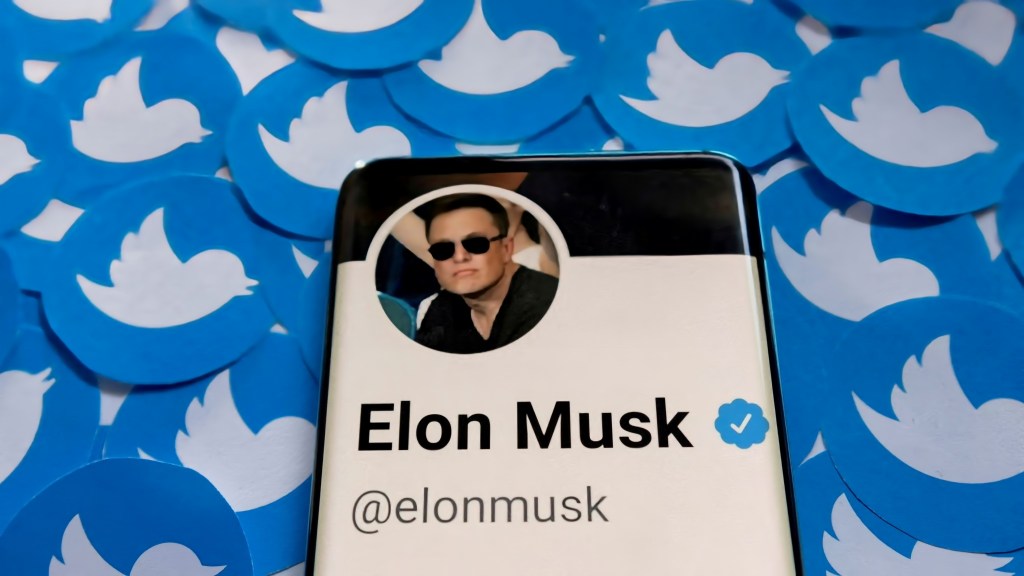 Twitter, Musk takeover deal goes&nbsp;ahead